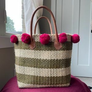 Fun Crown and Ivy Straw Handbag